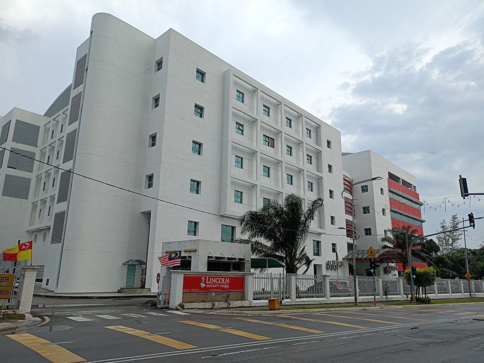 Campus thumbnail 2